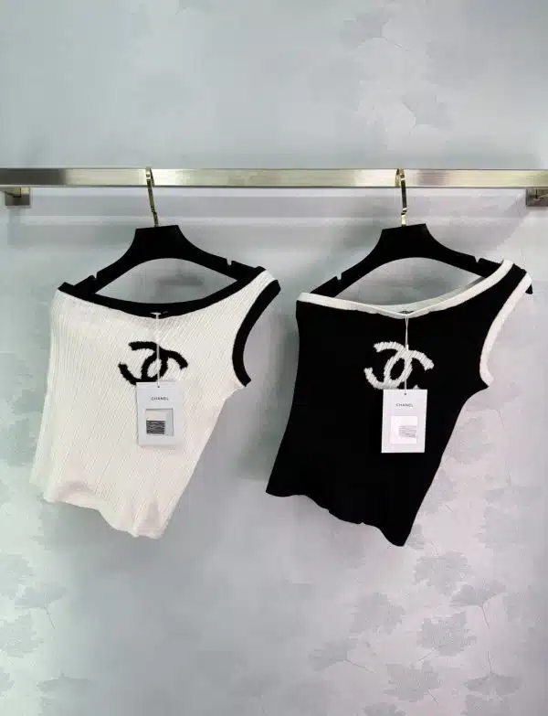 Maison C. Cropped Knit Half Top